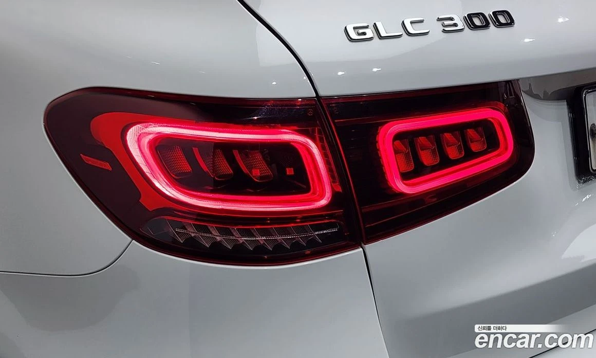 Mercedes-Benz GLC GLC300 4MATIC, снимка 9 - Автомобили и джипове - 56122806
