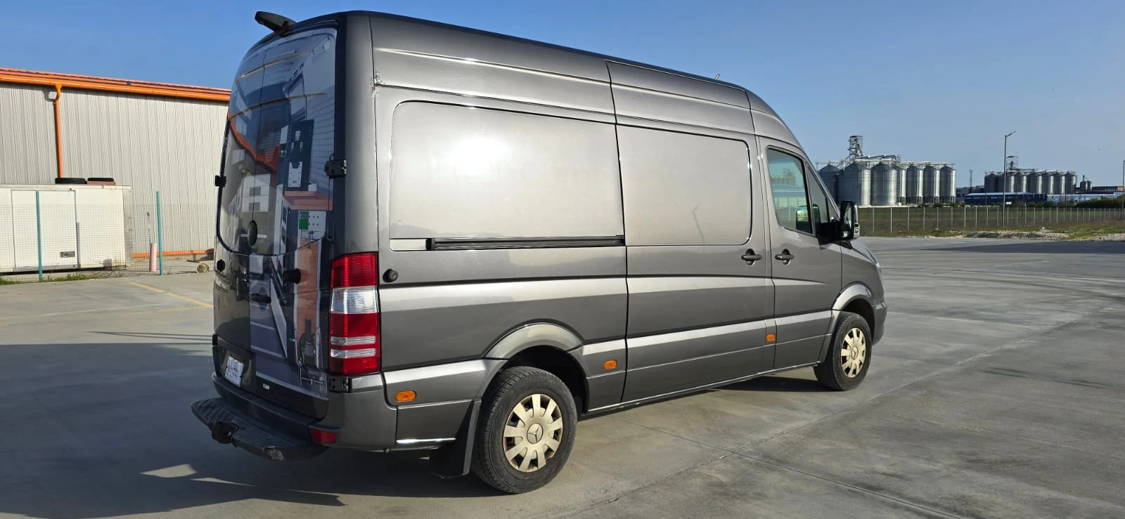 Mercedes-Benz Sprinter 319  - изображение 2