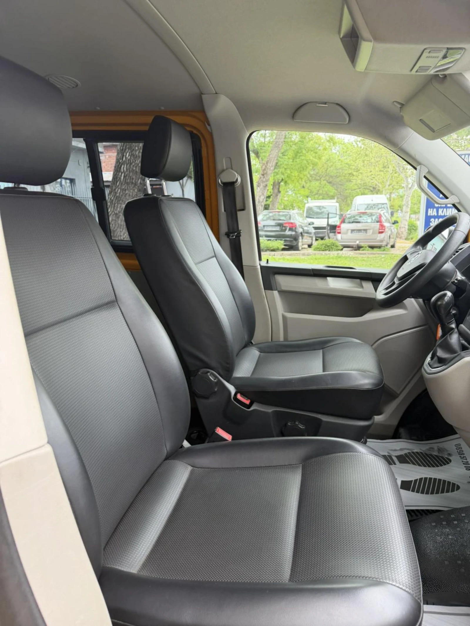 VW Transporter, снимка 12 - Бусове и автобуси - 54477285