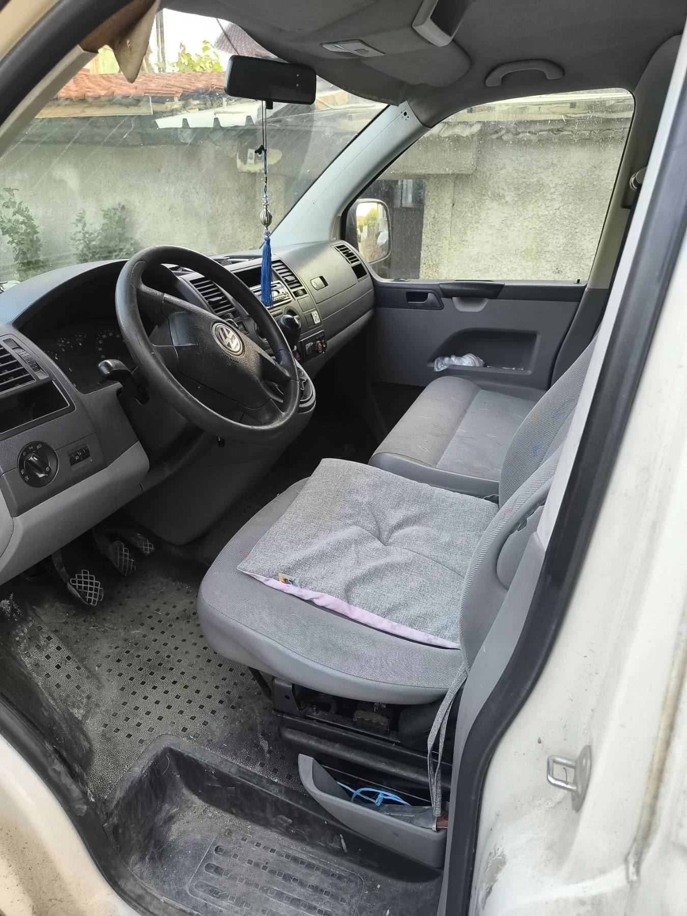 VW Transporter T5, снимка 4 - Бусове и автобуси - 55780123
