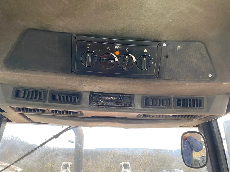 Трактор CASE IH 5150(132кс) с челен товарач КЛИМАТИК/ БАРТЕР, снимка 12 - Селскостопанска техника - 52671694