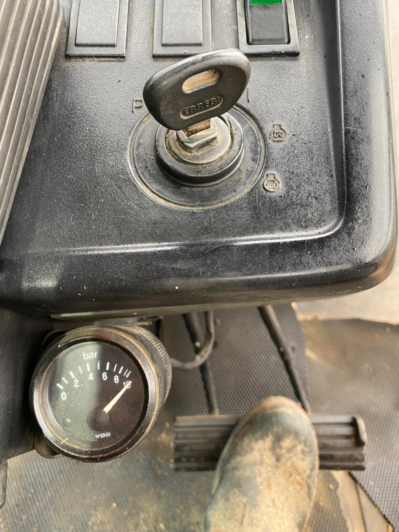 Трактор CASE IH 5150(132кс) с челен товарач КЛИМАТИК/ БАРТЕР, снимка 11 - Селскостопанска техника - 52671694