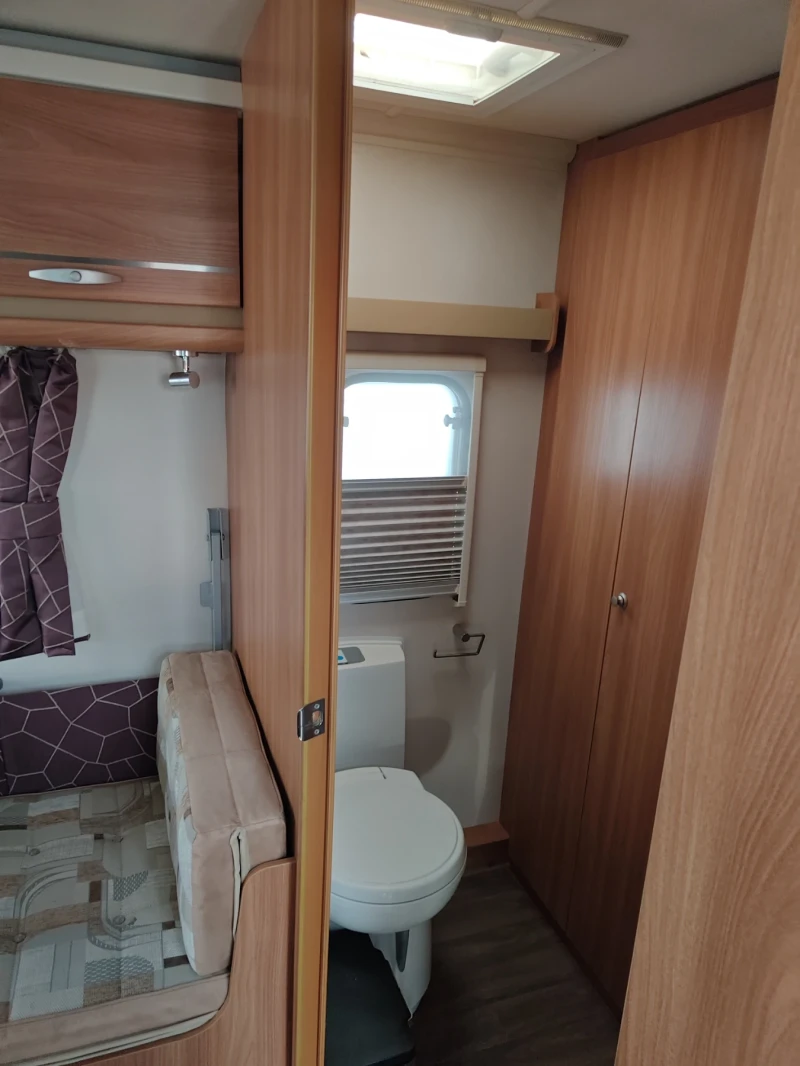 Каравана Swift Corniche 17/4, снимка 8 - Каравани и кемпери - 53081952