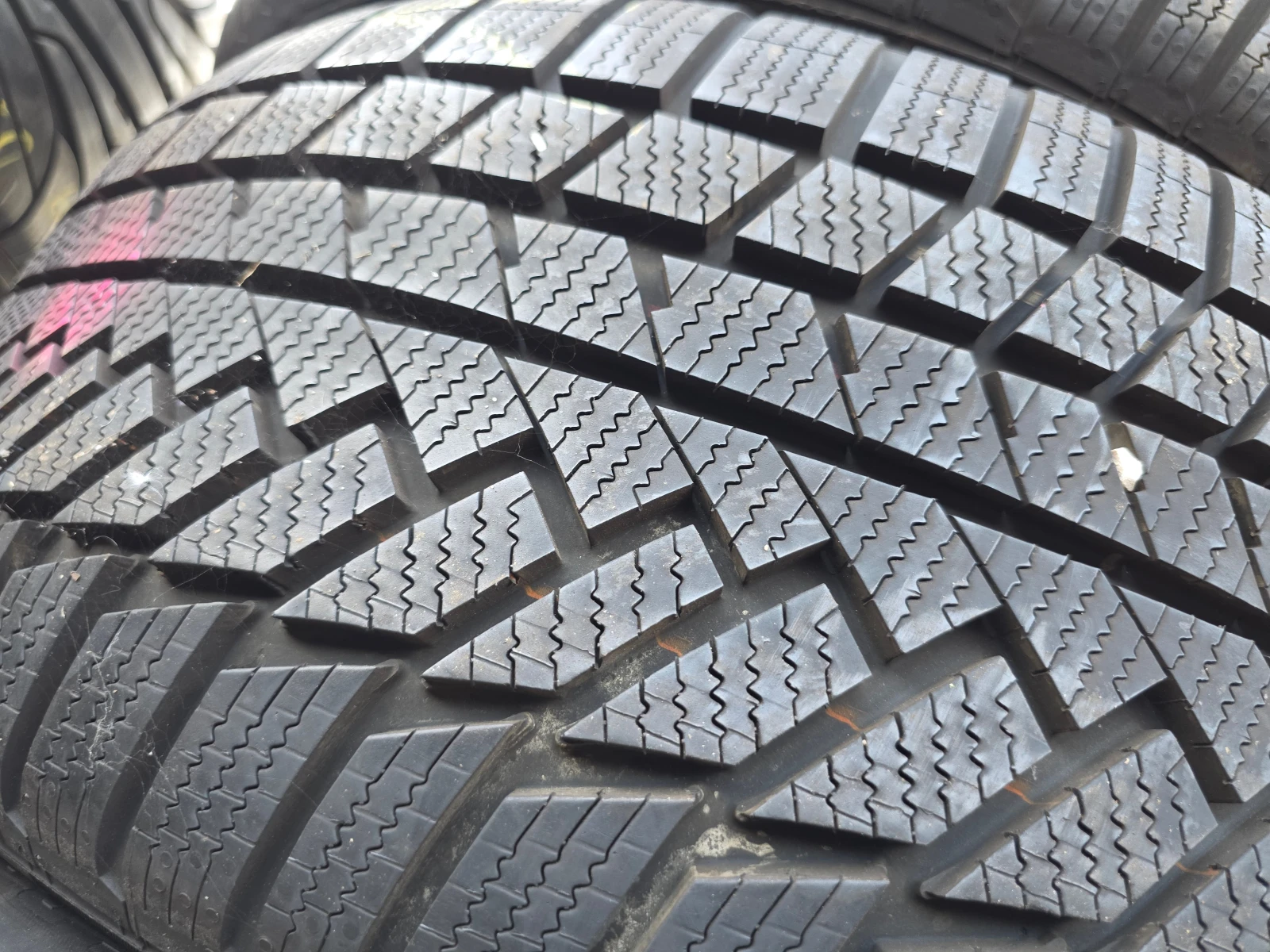  255/45R19 | Mobile.bg   6