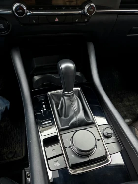 Mazda 3 Skyactiv-e Mild Hybrid, снимка 13