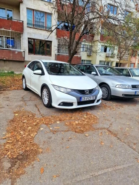 Honda Civic - 10800 лв. - 38576435 | Car24.bg