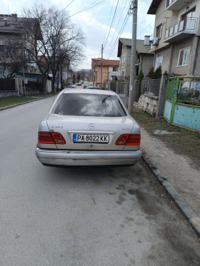 Mercedes-Benz E 250, снимка 2