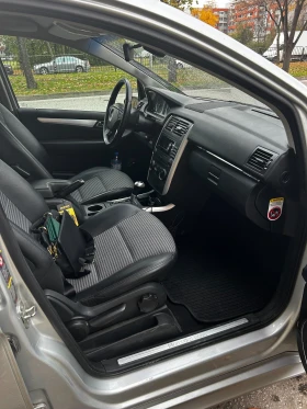 Mercedes-Benz B 200, снимка 14