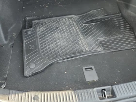 Mercedes-Benz C 300 * CARFAX * ЦЕНА ДО БГ, снимка 12