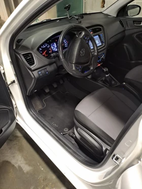 Hyundai I20 - 8499 € / 16622.60 лв. - 83722770 11