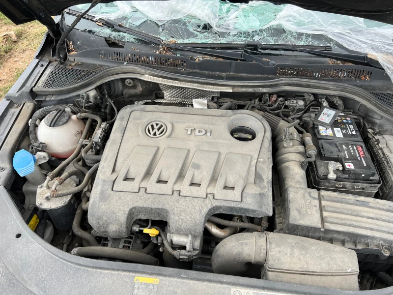 VW CC 2.0TDI 4 MOTION, снимка 17 - Автомобили и джипове - 38146874