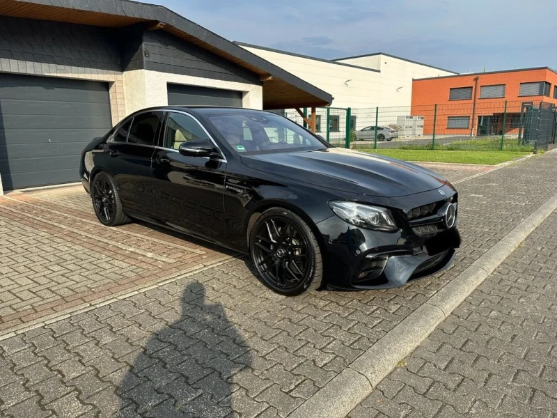 Mercedes-Benz E 350 4MATIC/63AMG OPTIC/FULL/ОЧАКВАН ВНОС, снимка 8 - Автомобили и джипове - 46840789