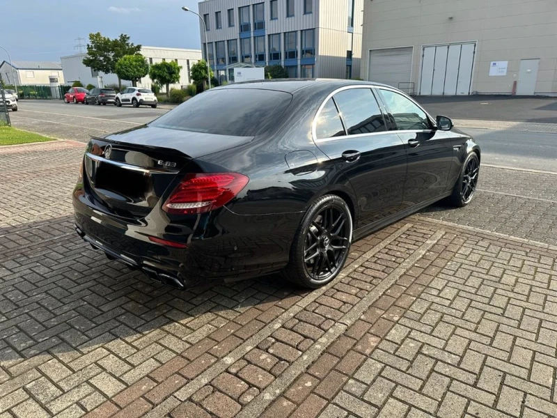 Mercedes-Benz E 350 4MATIC/63AMG OPTIC/FULL/ОЧАКВАН ВНОС, снимка 6 - Автомобили и джипове - 46840789