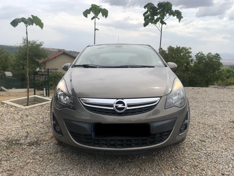 Opel Corsa 1.4 бензин, снимка 1 - Автомобили и джипове - 47085953