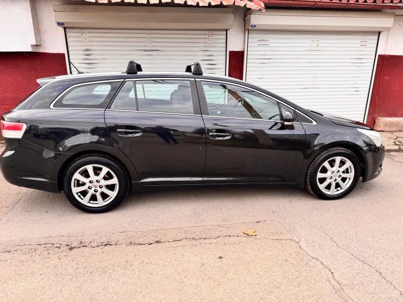 Toyota Avensis 2.0D-4D кожа , снимка 10 - Автомобили и джипове - 48143516