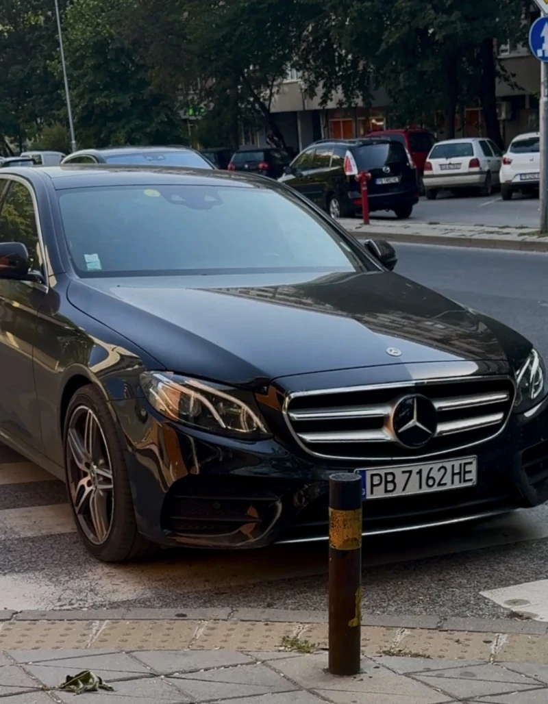 Mercedes-Benz E 220, снимка 6 - Автомобили и джипове - 51122393