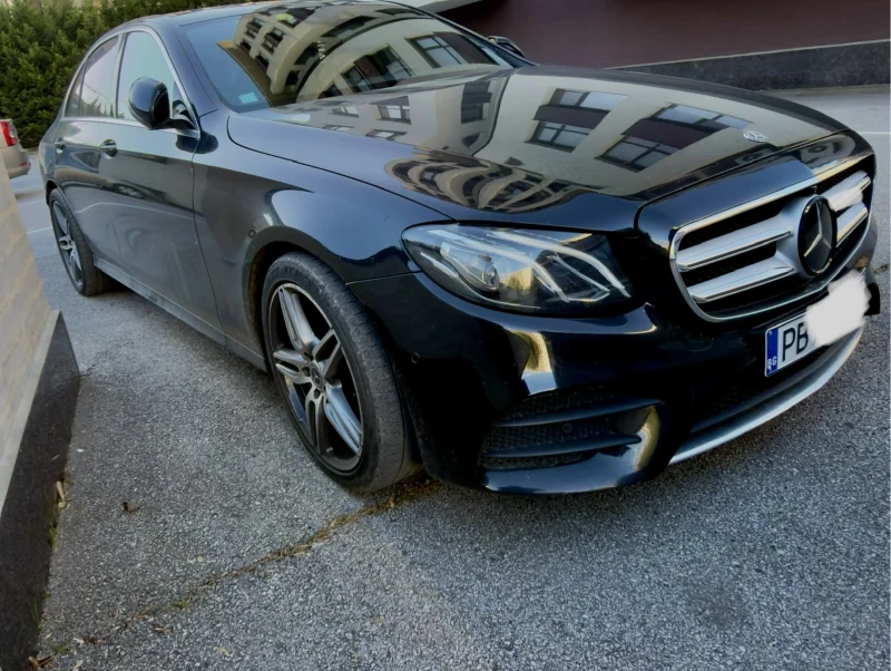 Mercedes-Benz E 220, снимка 3 - Автомобили и джипове - 51122393