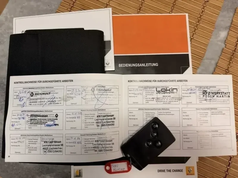 Renault Captur 1.2tce AVTOMAT..NAVI, снимка 12 - Автомобили и джипове - 52672760