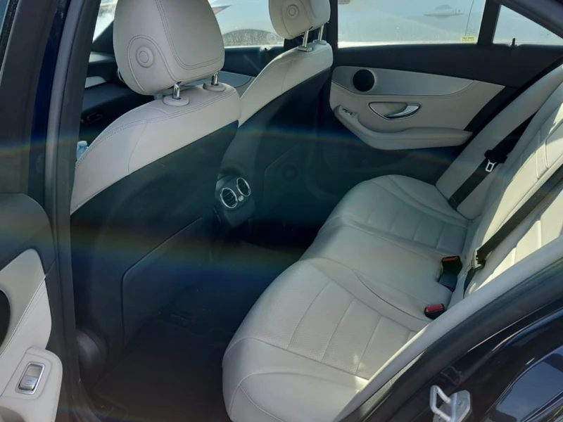 Mercedes-Benz C 300 * CARFAX * ЦЕНА ДО БГ, снимка 11 - Автомобили и джипове - 53285845