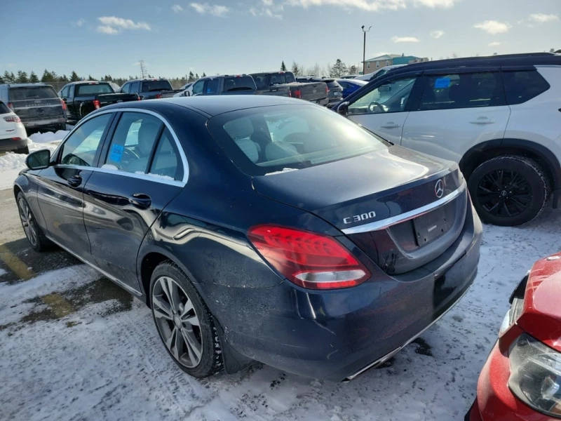 Mercedes-Benz C 300 * CARFAX * ЦЕНА ДО БГ, снимка 4 - Автомобили и джипове - 53285845