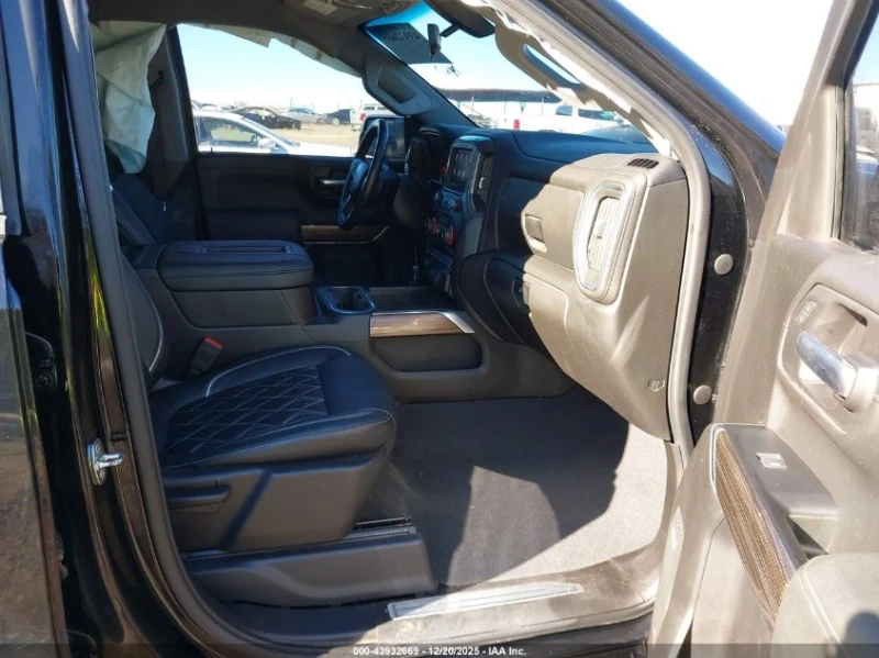 Chevrolet Silverado 1500 RST * СТВА НА ГАЗ* CARFAX, снимка 5 - Автомобили и джипове - 53330917