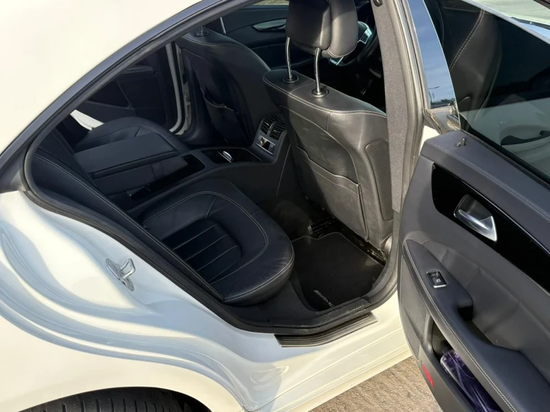 Mercedes-Benz CLS 500, снимка 16 - Автомобили и джипове - 53589472