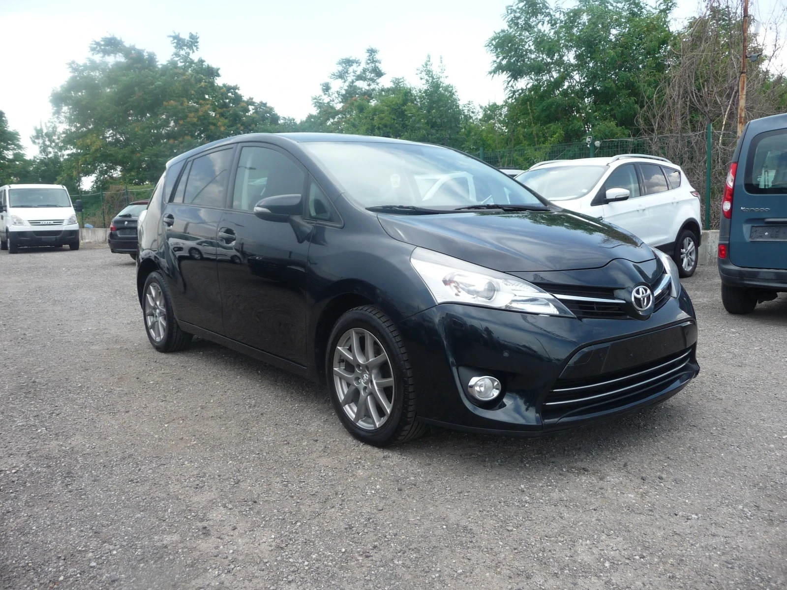 Toyota Verso 2.0D-4D НАВИ-КАМЕРА-7 МЕСТА-ПЕРФЕКТНА - изображение 3