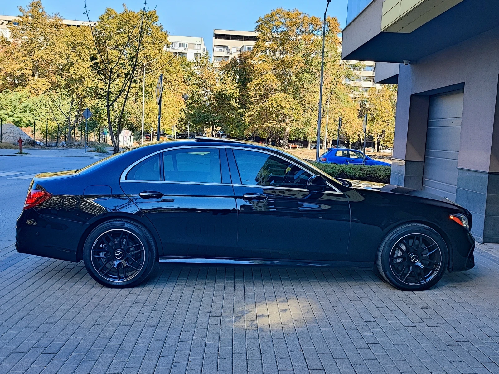 Mercedes-Benz E 350 4MATIC/63AMG OPTIC/FACELIFT/300KC/40000KM - изображение 3