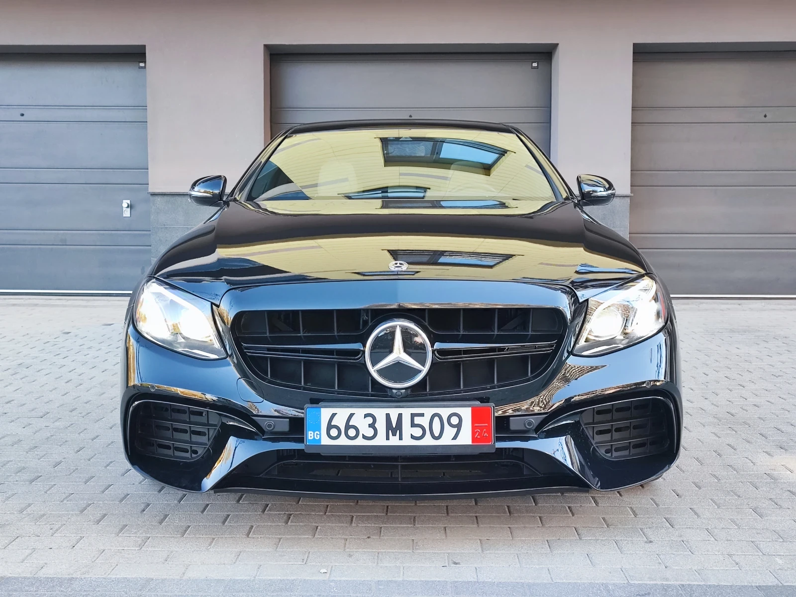 Mercedes-Benz E 350 4MATIC/63AMG OPTIC/FACELIFT/300KC/40000KM - [1] 