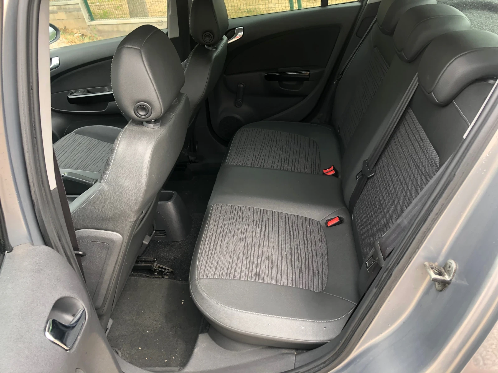 Opel Corsa 1.4  - изображение 10