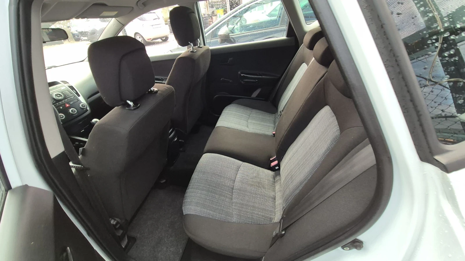 Kia Ceed 1.4 | Mobile.bg   11