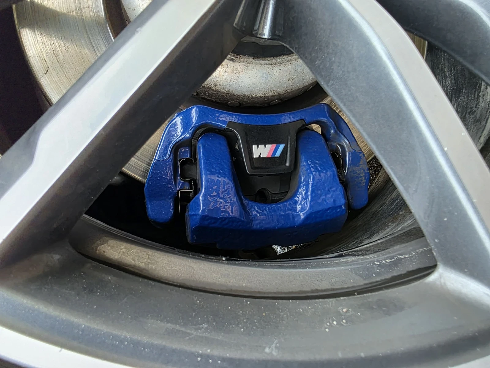 BMW 530 MILD HYBRID XDRIVE M PACK - изображение 10