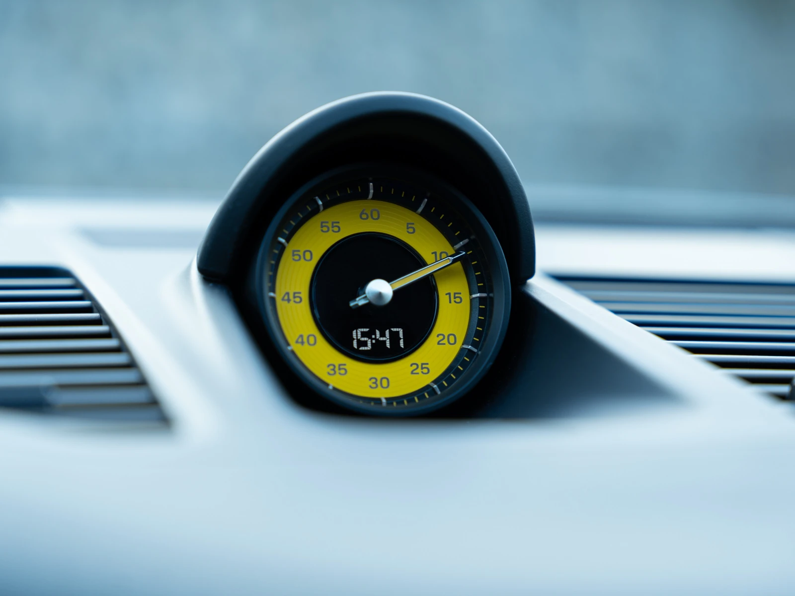 Porsche 911 GT3 Touring Package | Mobile.bg � ����������� 12