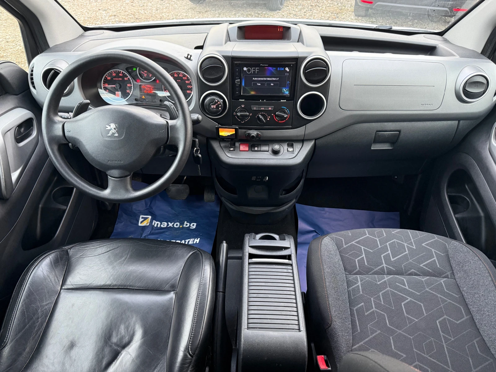 Peugeot Partner Tepee / 1.6 BlueHDI / Auto, снимка 11 - Автомобили и джипове - 53726626