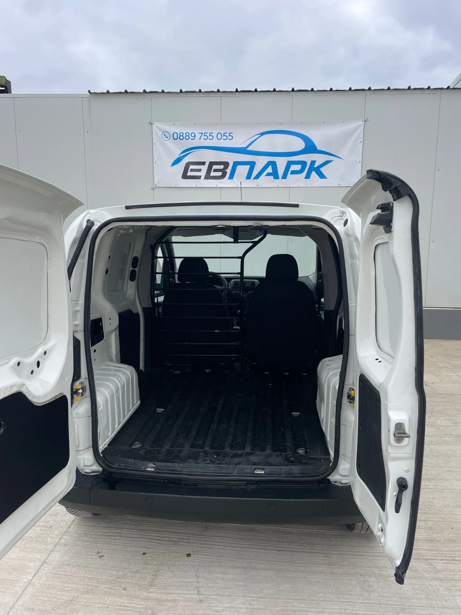 Fiat Fiorino 1.3D-75к.с., снимка 8 - Автомобили и джипове - 53810339