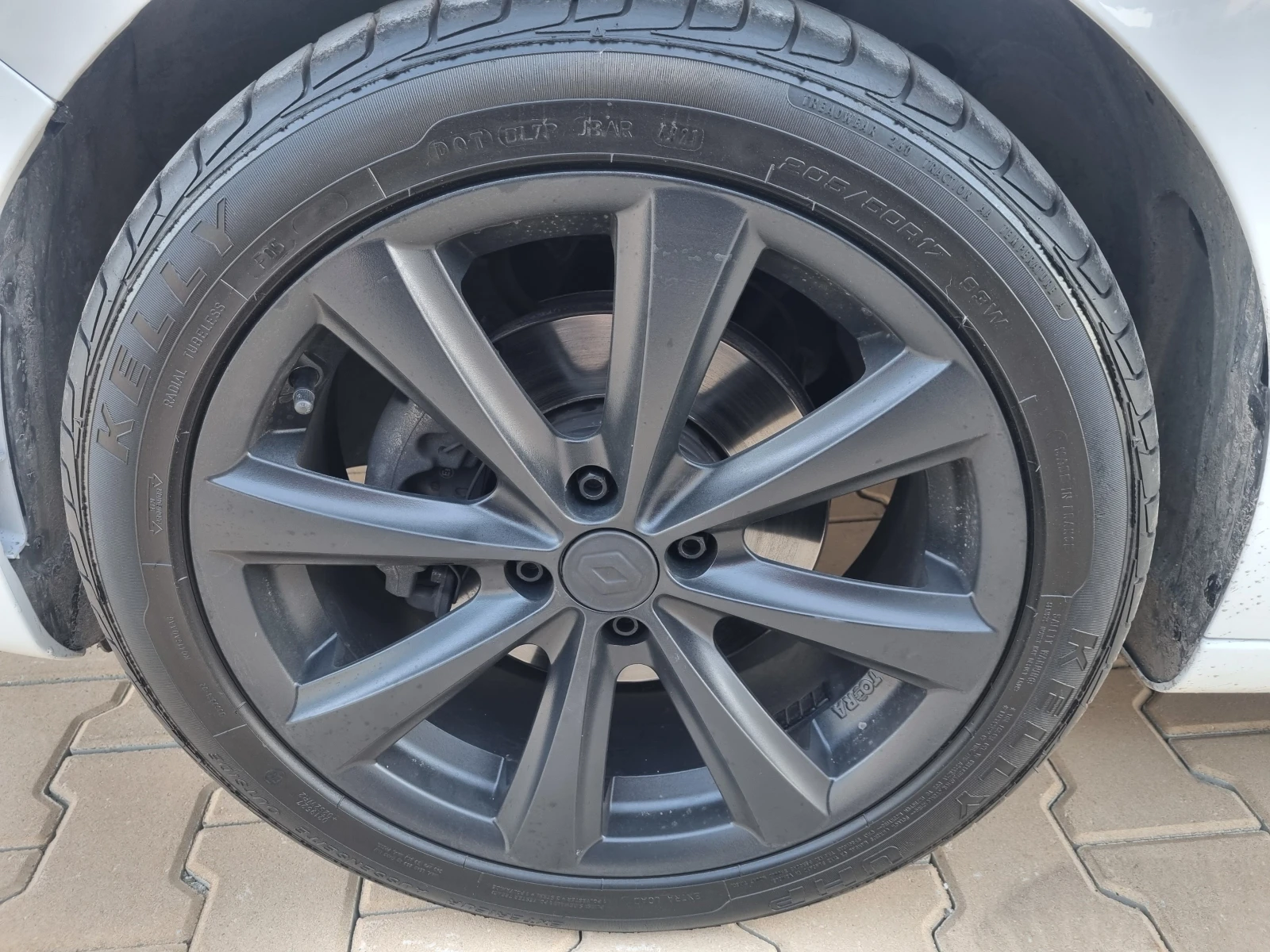 Renault Clio 1.5DCI, снимка 9 - Автомобили и джипове - 53849178