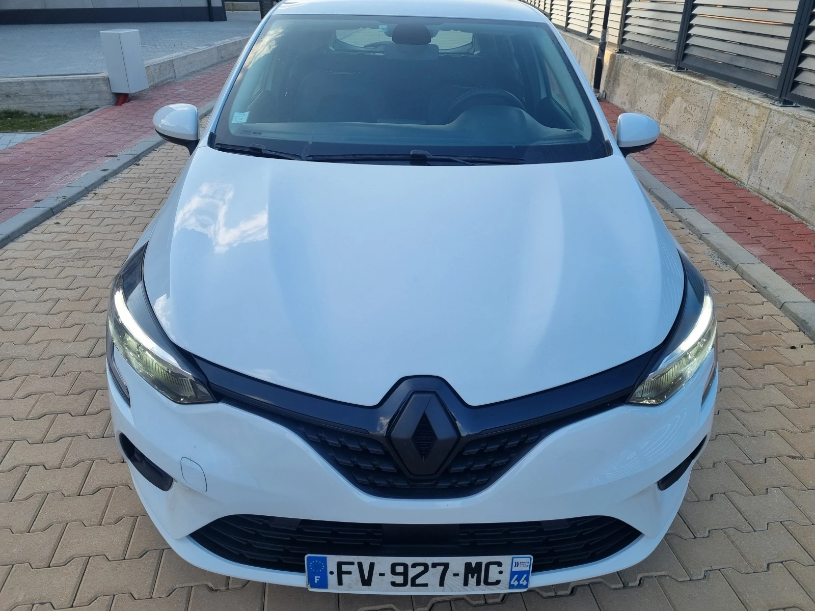 Renault Clio 1.5DCI, снимка 3 - Автомобили и джипове - 53849178