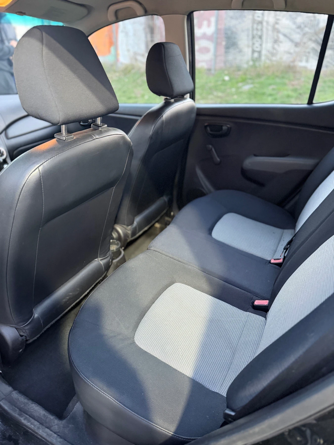 Hyundai I10, снимка 7 - Автомобили и джипове - 53850903