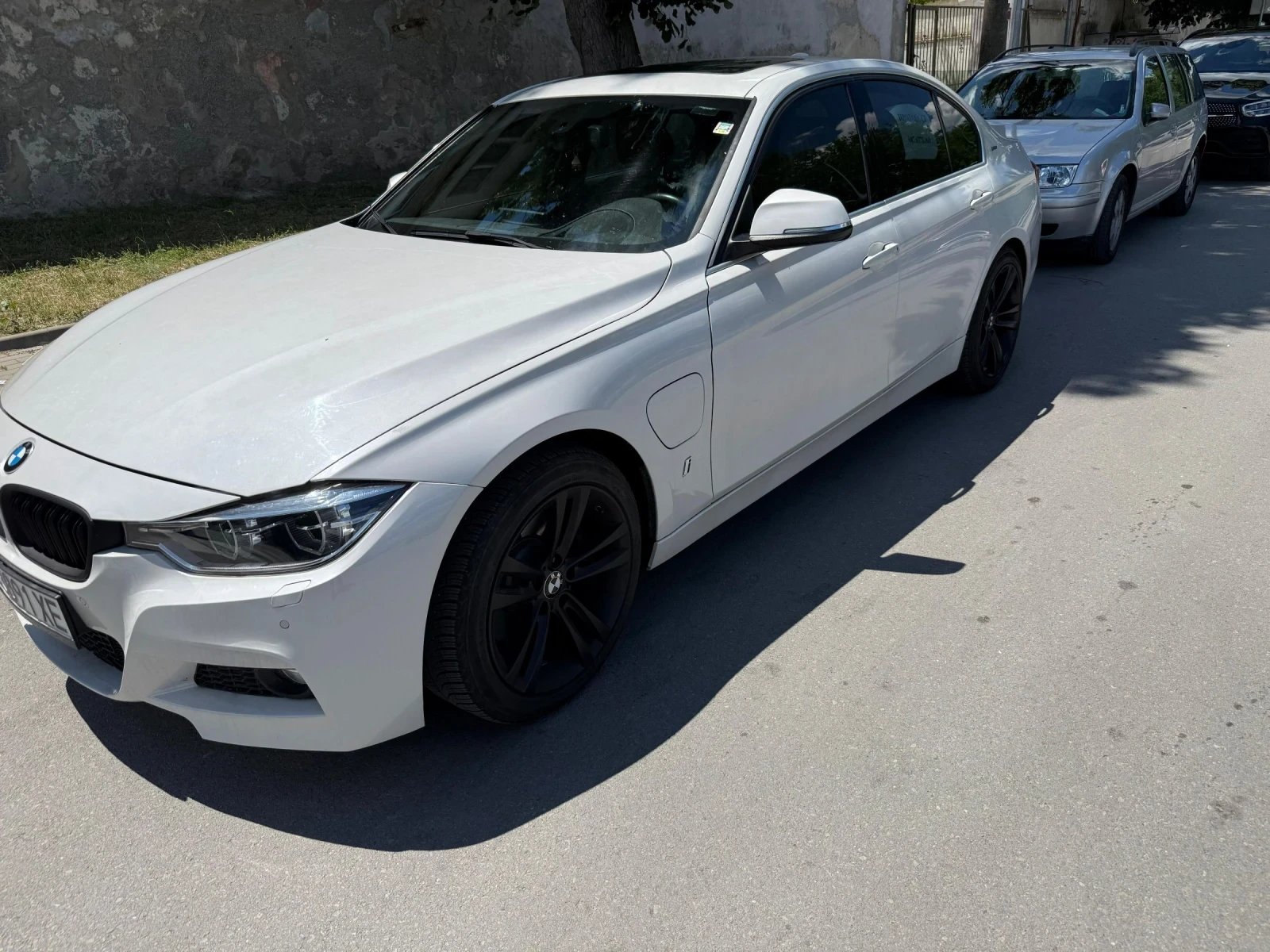 BMW 330 E IPerfomance Full, снимка 2 - Автомобили и джипове - 54229223