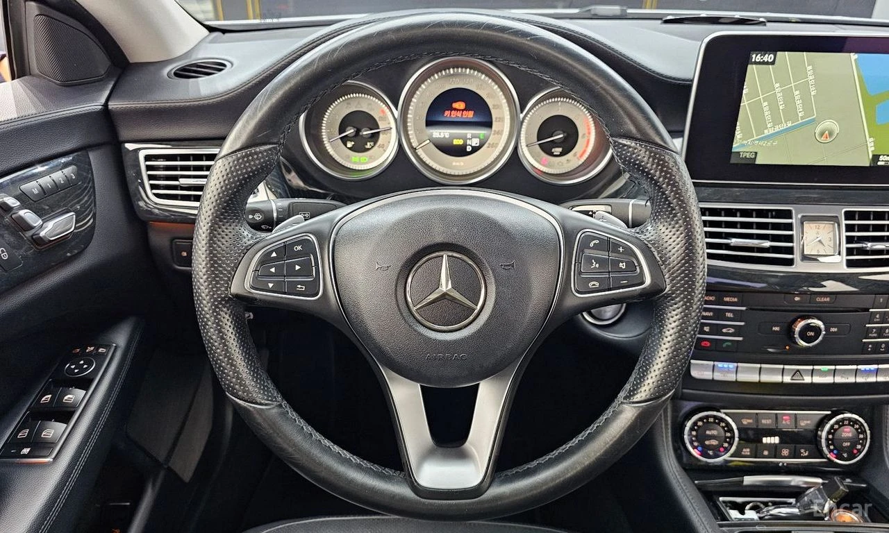 Mercedes-Benz CLS 350 DIESEL* 4MATIC* �����* ����* 360* BL. SPOT*  | Mobile.bg � ����������� 12