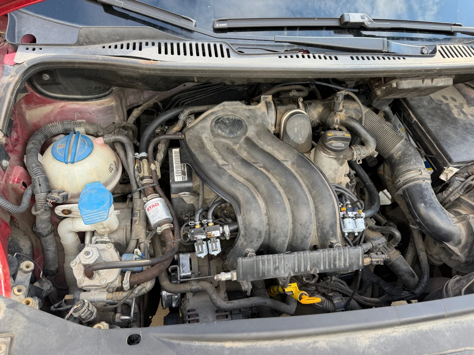 VW Caddy Метан, снимка 9 - Автомобили и джипове - 55229067
