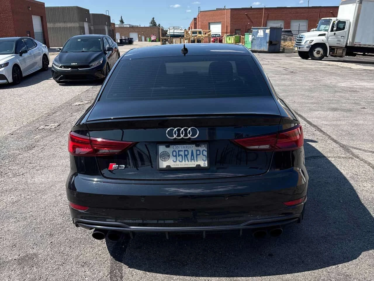 Audi S3 * Progressiv * АВТОКРЕДИТ БЕЗ ПЪРВОНАЧАЛНА ВНОСКА*, снимка 4 - Автомобили и джипове - 55359485
