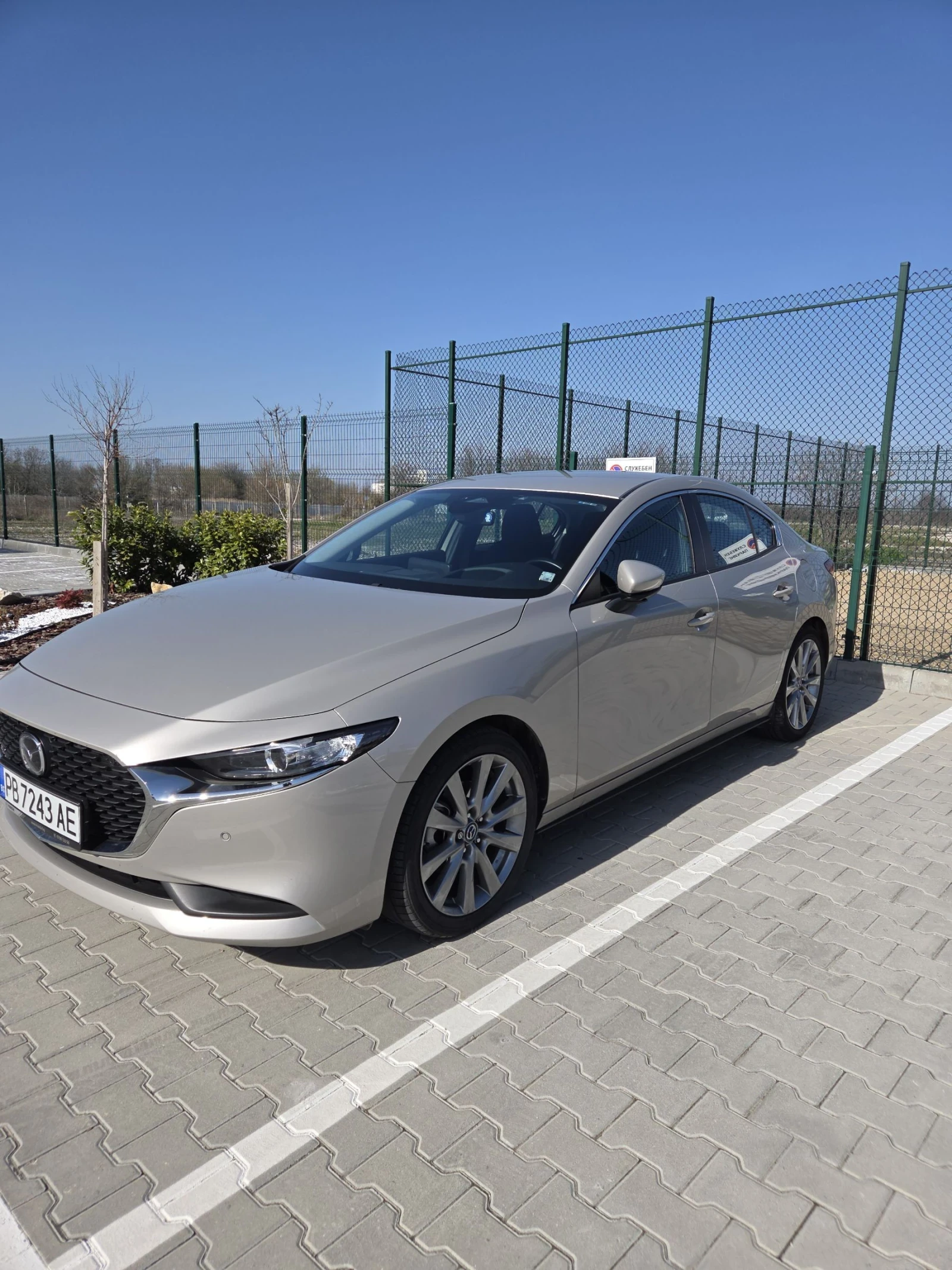 Mazda 3 Skyactiv-e Mild Hybrid, снимка 3 - Автомобили и джипове - 55424299