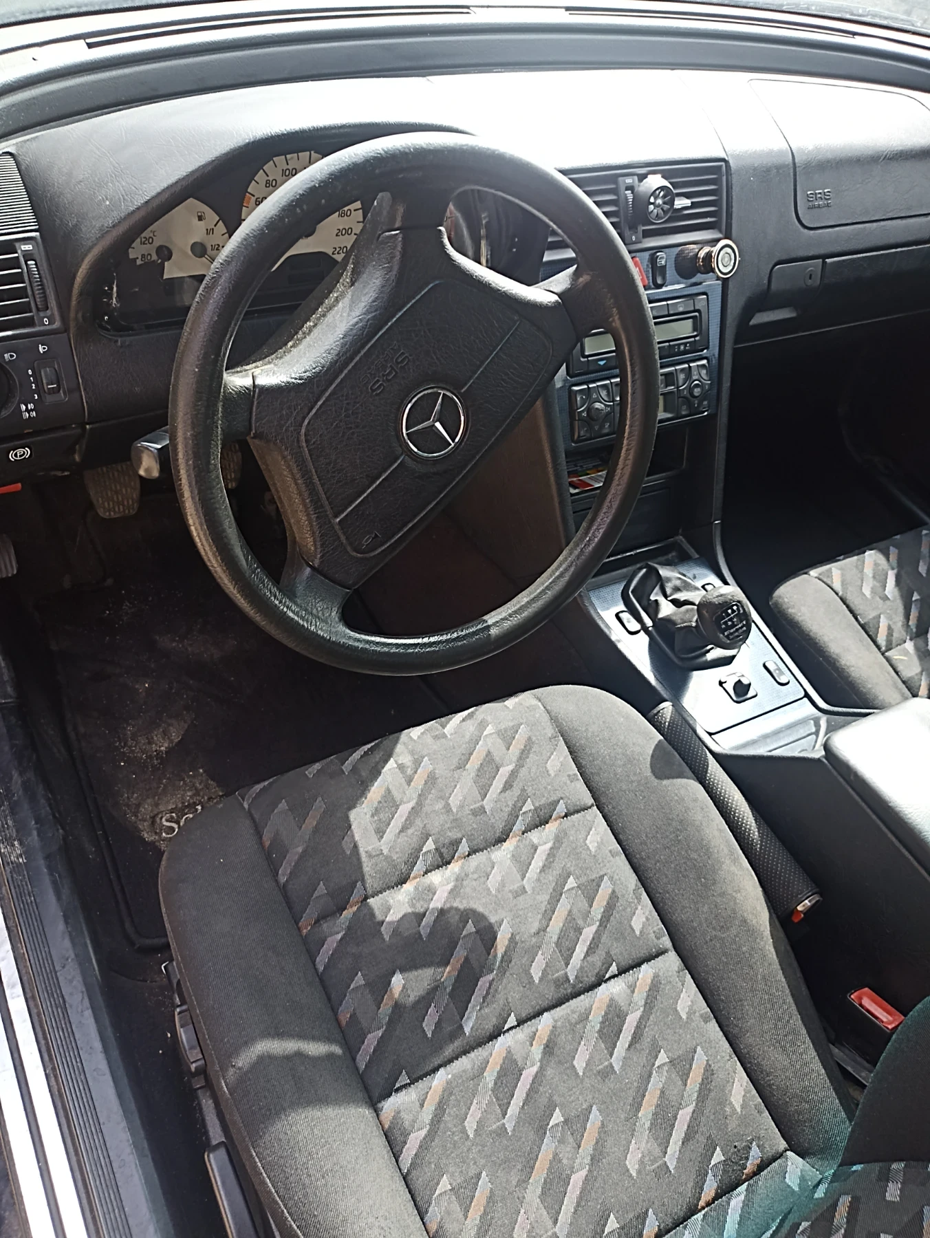 Mercedes-Benz C 220 W202, снимка 9 - Автомобили и джипове - 55947413
