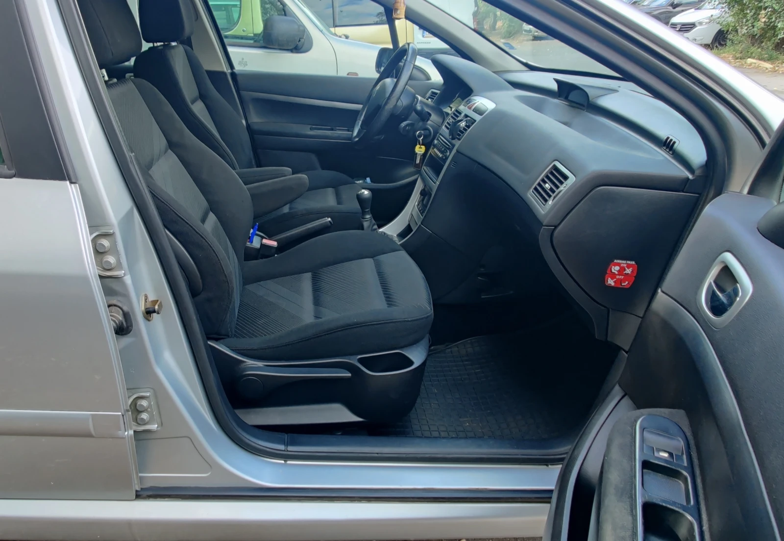 Peugeot 307, снимка 4 - Автомобили и джипове - 56310654
