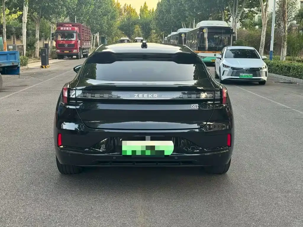 Zeekr 001 LONG RANGE WE | 544hp AWD | 3.8s | 86kWh | Mobile.bg � ����������� 8