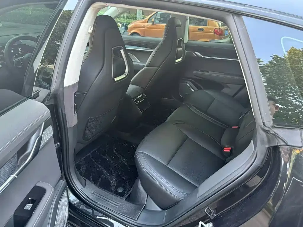 Zeekr 001 LONG RANGE WE | 544hp AWD | 3.8s | 86kWh | Mobile.bg � ����������� 6