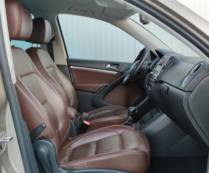 VW Tiguan 2.0TDI* 140к.с* DSG* 4-motion* , снимка 11 - Автомобили и джипове - 51416810