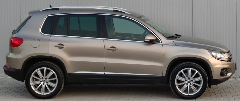VW Tiguan 2.0TDI* 140к.с* DSG* 4-motion* , снимка 8 - Автомобили и джипове - 51416810