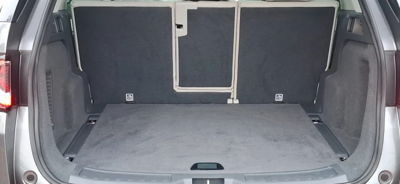 Land Rover Discovery Sport 240kc Panorama Kamera Automat 4x4 160000km, снимка 13 - Автомобили и джипове - 52100566